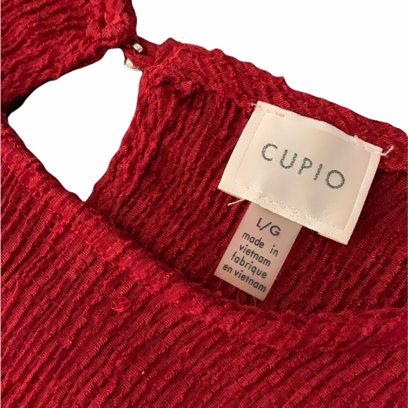 Cupio crepe fluff flare 3/4 sleeve top with keyhole back - Picture 6 of 12